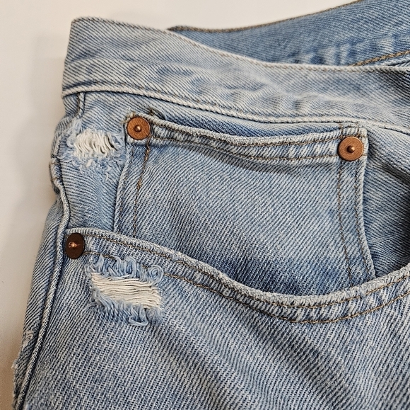 Madewell Curvy Relaxed Denim Jean Shorts in Cedarcroft Wash Size 31 - Picture 5 of 8